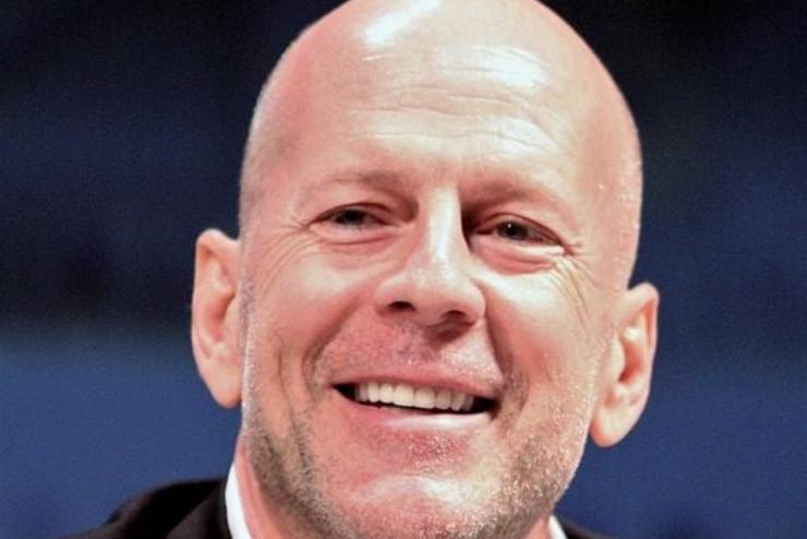 Isten ltesse, Bruce Willis!